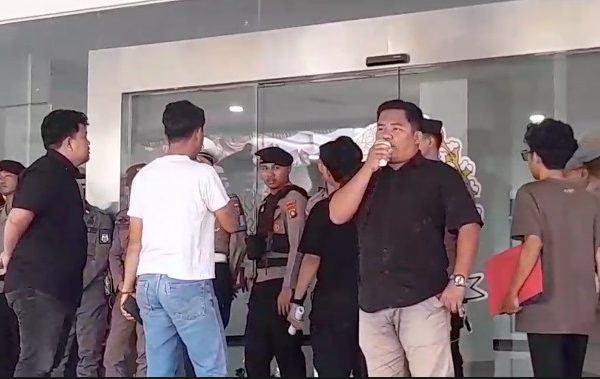 Aliansi Rakyat Bersatu Laporkan Dugaan Suap Program MBG, Seret Oknum DPRD Sulbar