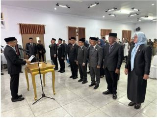 Bupati Konawe Lantik dan Kukuhkan 16 Pejabat Eselon II, Wujud Penyegaran Birokrasi untuk Percepatan Pembangunan