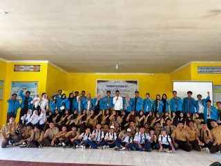 Mahasiswa KKN UIN Kendari Gelar Seminar Pengenalan Da’i di Pondidaha, Dorong Lahirnya Generasi Mubalig Muda